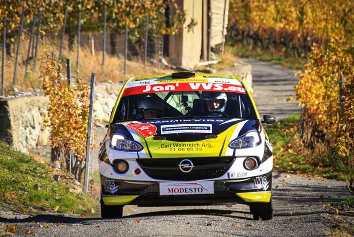 Simon Vallentin og Ole Frederiksen på en af de smalle hastighedsprøver i den schweiziske TER-runde, Rallye International du Valais 2017
(Foto: Simon Vallentin & Enzo Mahinc + TER)